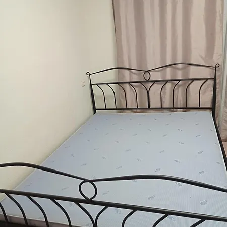 Private Room With Private Bathroom Shared Kitchen 公寓